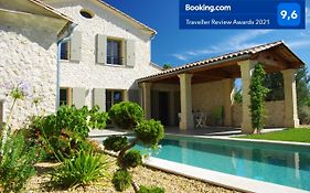 Uzes Decouvertes